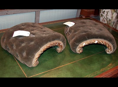 Lot 664 - Pair of Victorian Gilt-Wood Rope Carved...