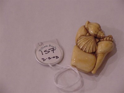 Lot 157 - Japanese Ivory Netsuke of a Group of Shells...