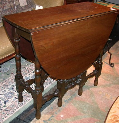 Lot 150 - Georgian Style Mahogany Gate-Leg Table