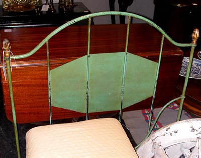 Lot 106 - Neoclassical Style Painted Daybed
