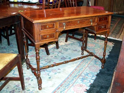 Lot 249 - William and Mary Style Burl-Wood Dressing Table