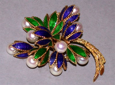 Lot 141 - Cultured Pearl and Enamel Pin 18 kt. yellow...