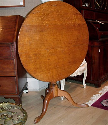 Lot 270 - Federal Style Oak Tilt-Top Table