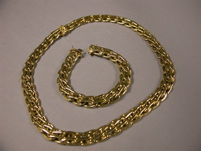 Lot 150 - Gold Necklace and Bracelet 14 kt. yellow gold,...