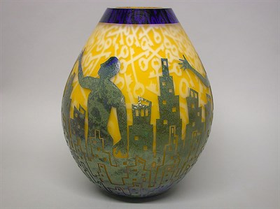 Lot 419 - Duncan McClellan Cameo Glass Keys to the City...