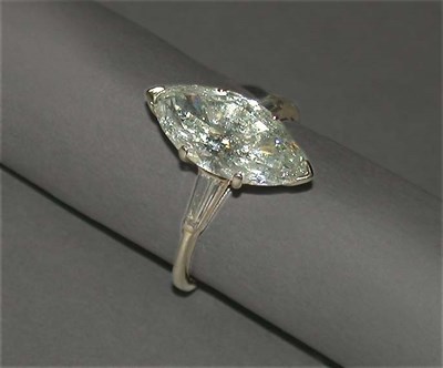 Lot 279 - Diamond Engagement Ring 14 kt. white gold, set...