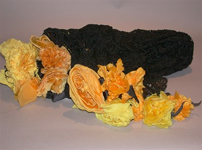 Lot 723 - Isabel Canovas Black Lace Evening Shawl Of...
