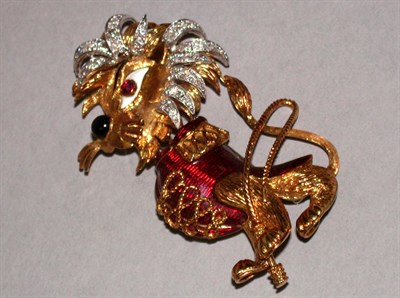 Lot 156 - Gold and Diamond Lion Brooch 18 kt. yellow...