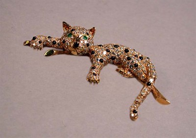 Lot 220 - Diamond, Black Onyx and Emerald Leopard Pin