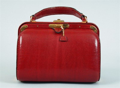 Lot 850 - Desgranges Wine Lizard Handbag