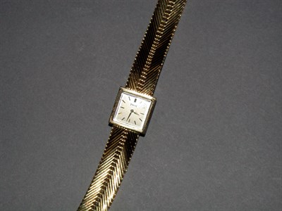 Lot 39 - Lady's Gold Wristwatch