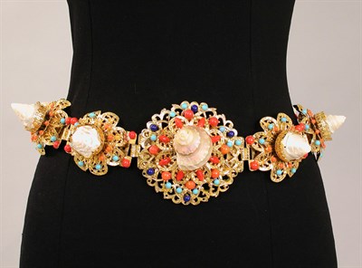 Lot 764 - Exotic Shell Belt