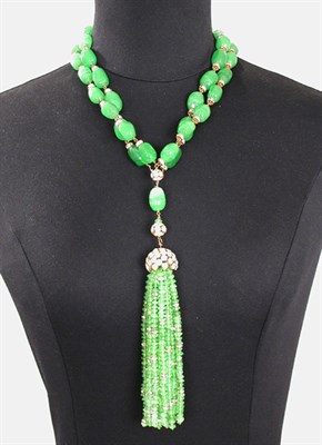 Lot 762 - Green Tassel Sautoir
