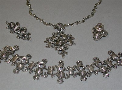 Lot 751 - German Silver Suite