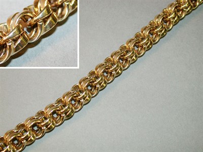 Lot 92 - Gold Link Bracelet