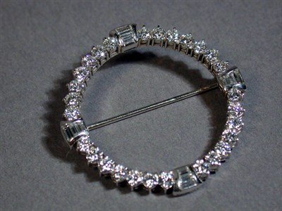 Lot 292 - Diamond Circle Pin
