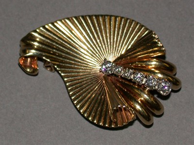 Lot 204 - Gold and Diamond Pin