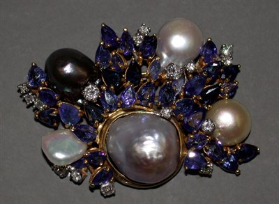 Lot 252 - Cultured Pearl, Sapphire and Diamond Cluster Pin