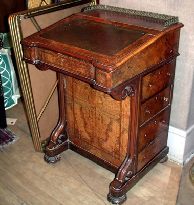 Lot 429 - Victorian Leather Inset Burl-Wood Davenport