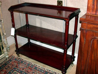 Lot 384 - Georgian Style Mahogany Three-Tier Etagere