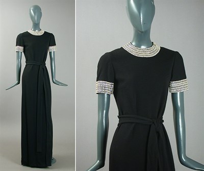 Lot 590 - Norman Norell Evening T-Shirt Dress