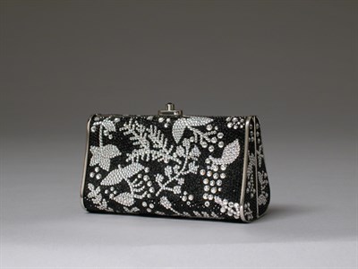 Lot 817 - Judith Leiber Floral Minaudiere