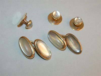 Lot 134 - Gentleman's Partial Dress Set
