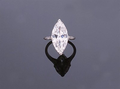 Lot 237 - Diamond Engagement Ring