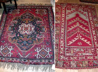Lot 500 - Q'ashqa'i Rug Southeast Iran, mid 20th century...