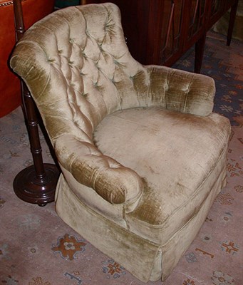 Lot 276 - Pair of Victorian Style Tufted Side Chairs