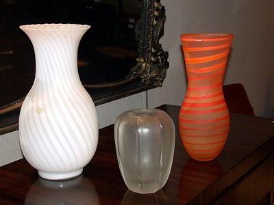 Lot 112 - Group of Three Art Glass Vases
