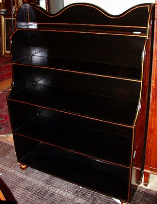 Lot 405 - Regency Style Painted Etagere