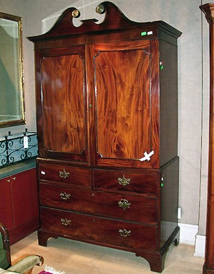 Lot 591 - George III Mahogany Linen Press