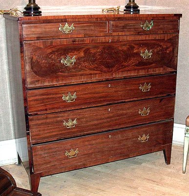 Lot 362 - Federal Style Mahogany Chest of Drawers
