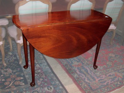 Lot 221 - George III Style Drop-Leaf Table 19th Century...