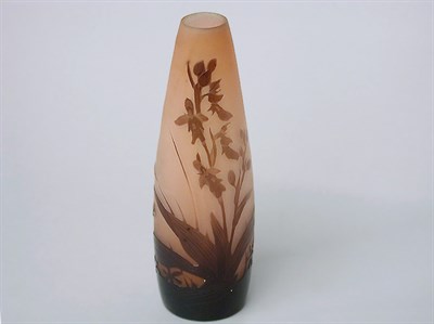 Lot 221 - Galle Cameo Glass Vase Of elongated teardrop...