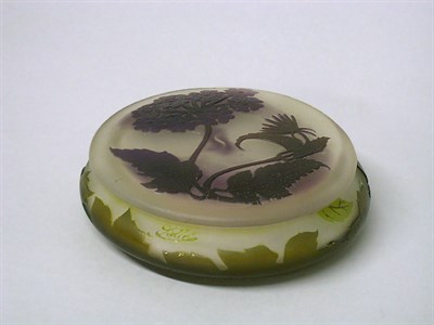 Lot 218 - Galle Cameo Glass Covered Bowl The lid...