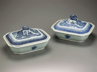 Lot 52 - TWO CHINESE EXPORT BLUE AND WHITE PORCELAIN...