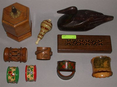 Lot 292 - Miscellaneous Group of Ten Treen Articles