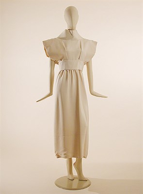 Lot 522 - Norell Ivory Silk 'Kabuki' Cocktail Dress