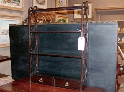 Lot 350 - Georgian Style Mahogany Four-Tier Etagere