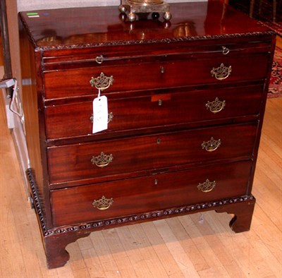 Lot 199 - George III Mahogany Chest of Drawers The...