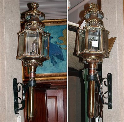 Lot 176 - Pair of French Brass Carriage Lamps