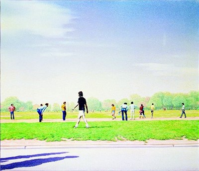 Lot 68 - Hilo Chen American, b.1942 SOCCER PLAYERS IN...