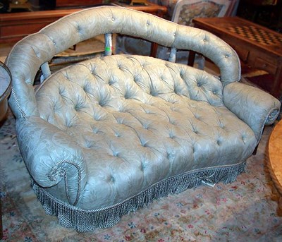 Lot 380 - Tufted Victorian Loveseat