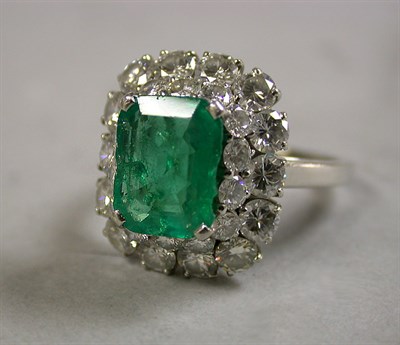 Lot 437 - Emerald and Diamond Cluster Ring