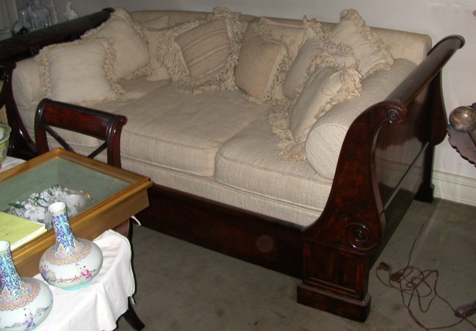 Lot 2264 - Restauration Mahogany Sleigh Bed 19th Century...