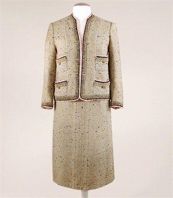 Lot 487 - Chanel Beige Wool Boucle Suit