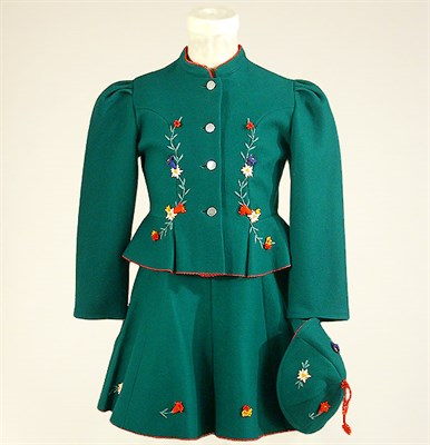 Lot 450 - Kelly Green Wool Felt Child's Suit