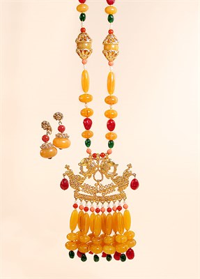 Lot 907 - Kenneth Jay Lane Aztec Suite